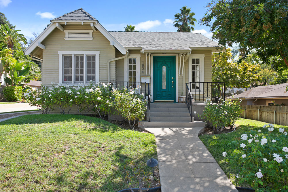 CHARISMATIC CA BUNGALOW COMPOUND IN HOT HIGHLAND PARK! image 2